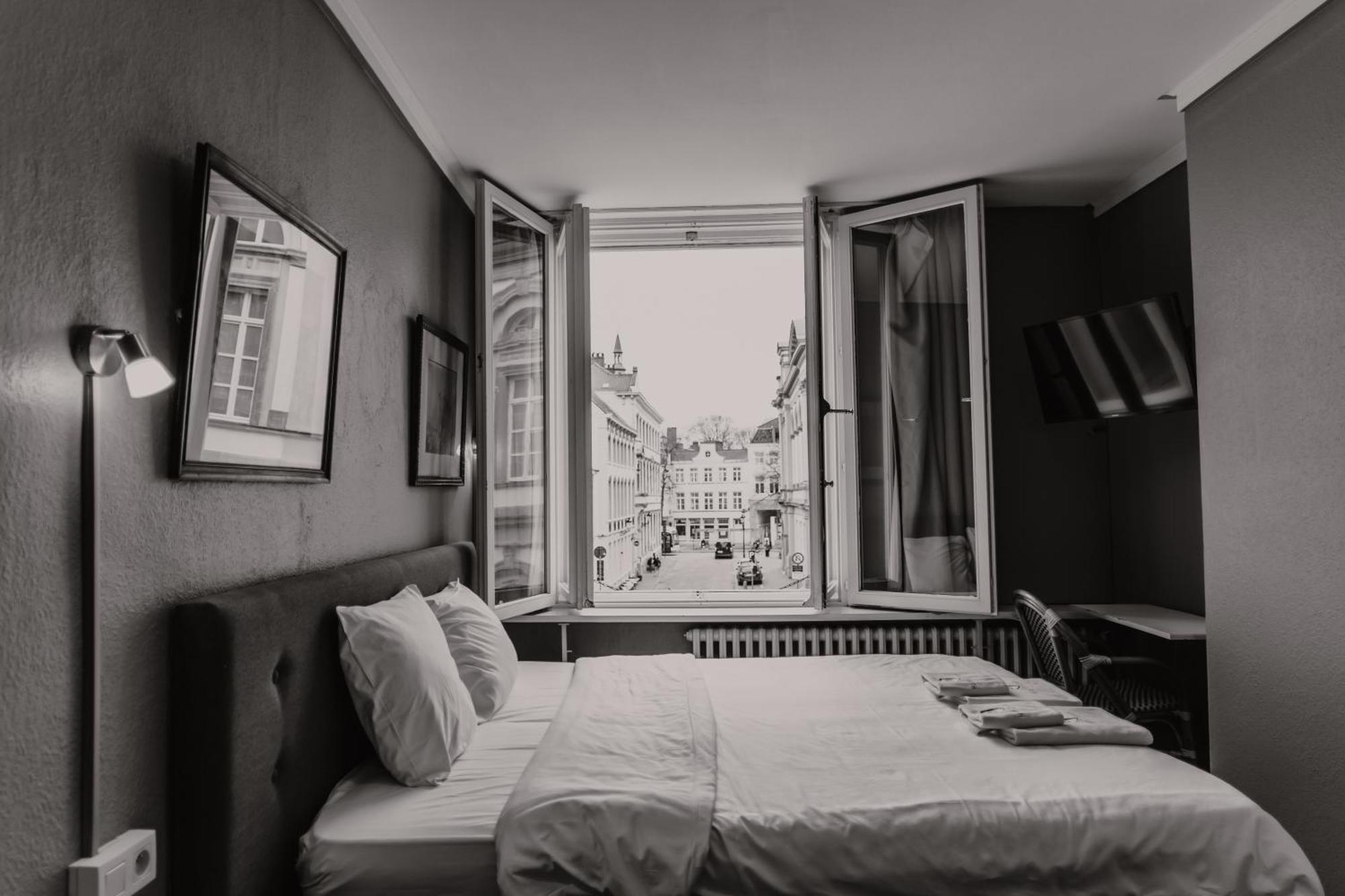 Hotel Cavalier Bruges Exterior photo