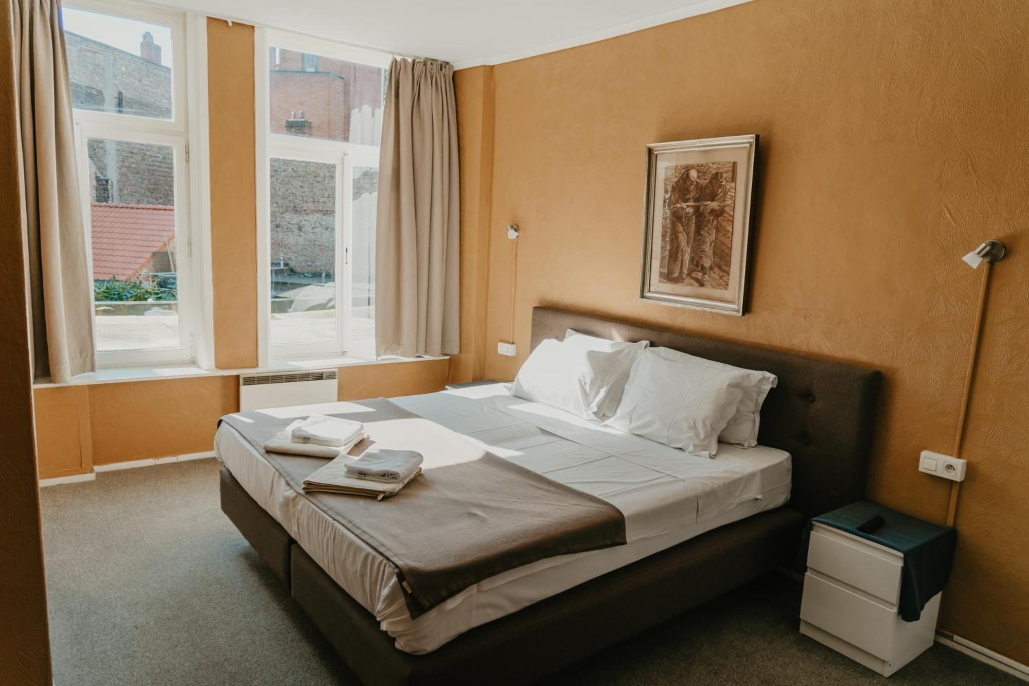 Hotel Cavalier Bruges Exterior photo